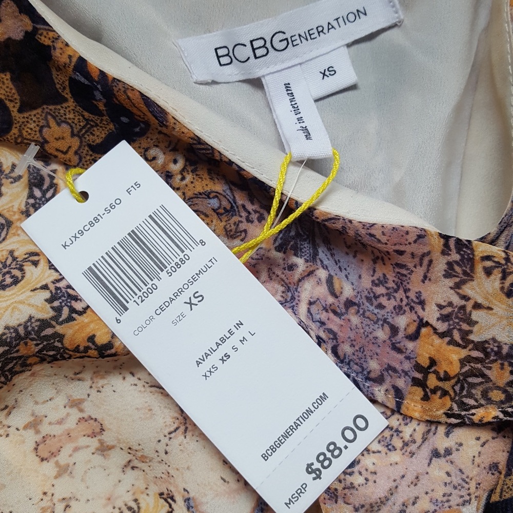 BCBGeneration Rose Pattern Ruffle Front Romper - Picture 4 of 4